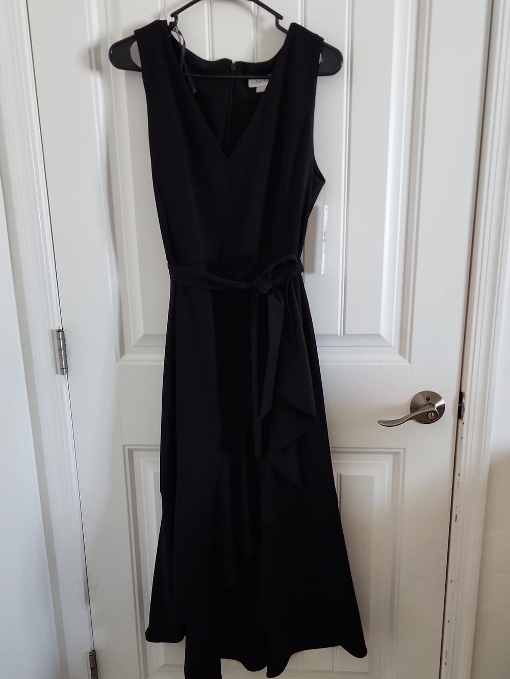 Classic Black V-Neck Sleeveless Dress with Waist Tie Calvin Klein